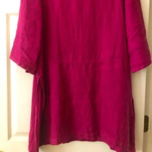 long linen fushsia top. Medium size but runs big.